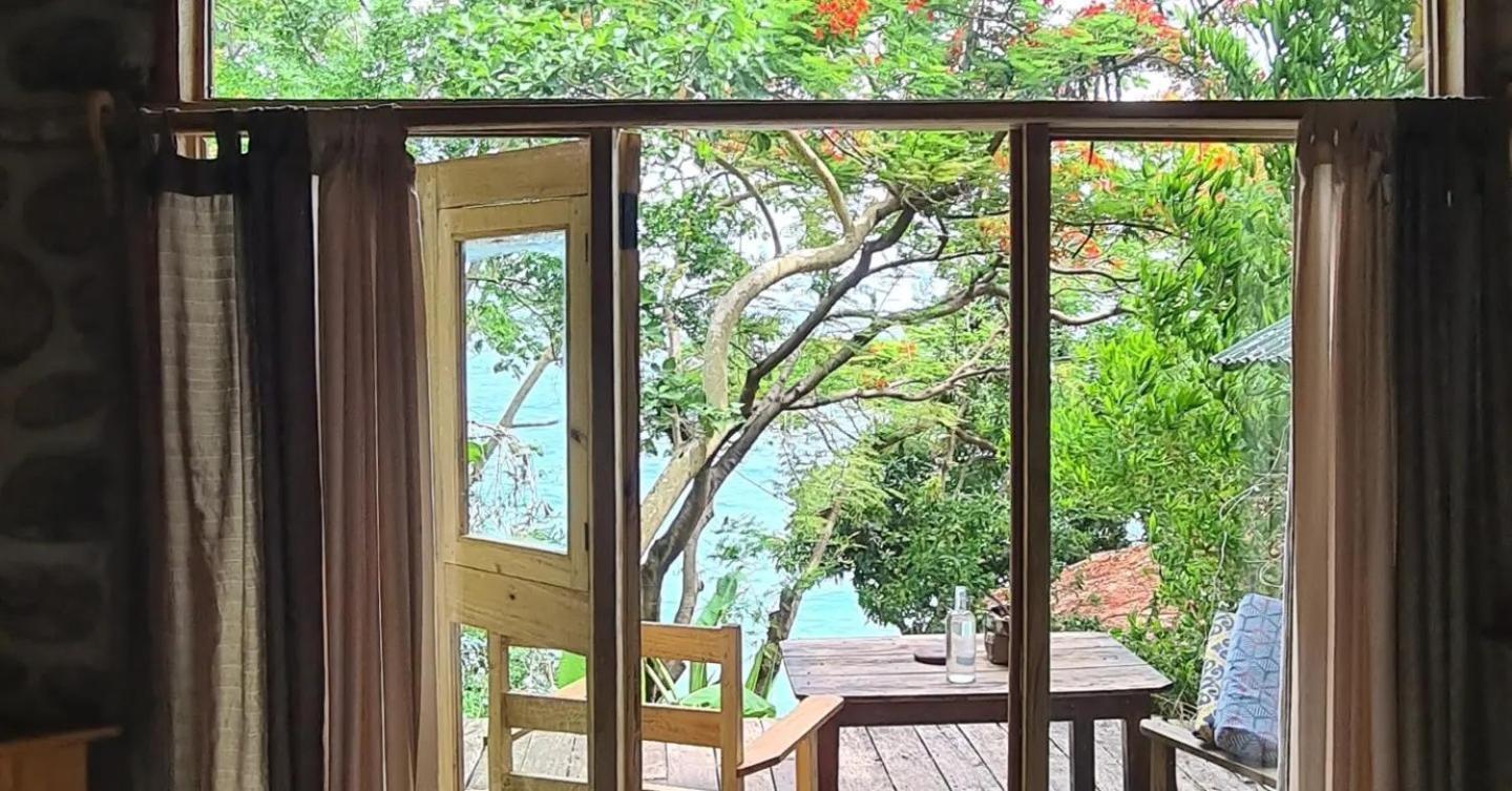 Butterfly Space- A Non-Profit Eco-Lodge Nkhata Bay Dış mekan fotoğraf