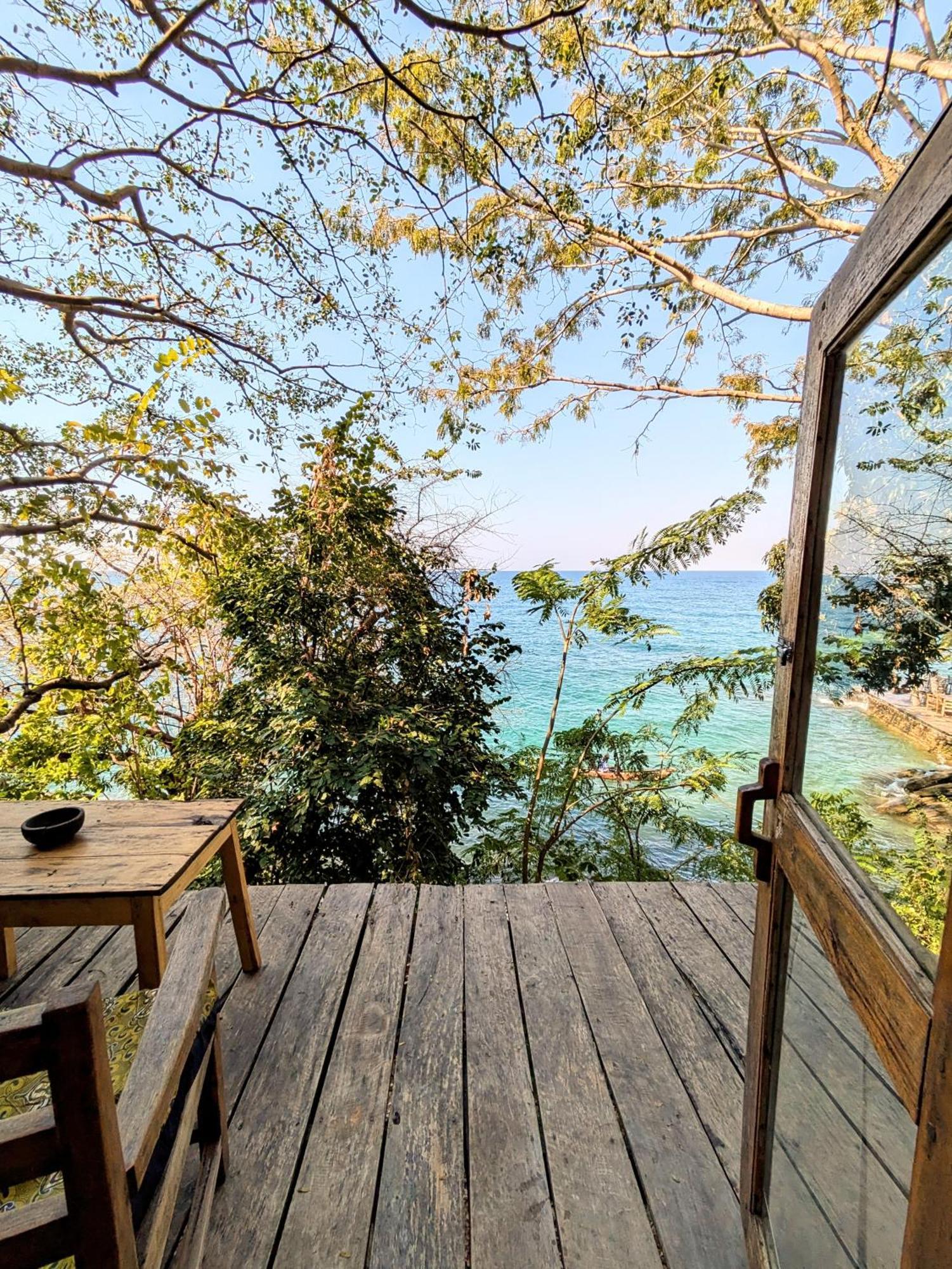 Butterfly Space- A Non-Profit Eco-Lodge Nkhata Bay Dış mekan fotoğraf