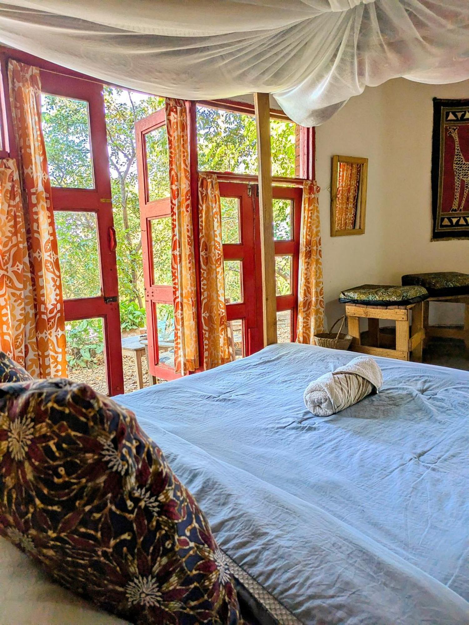 Butterfly Space- A Non-Profit Eco-Lodge Nkhata Bay Dış mekan fotoğraf